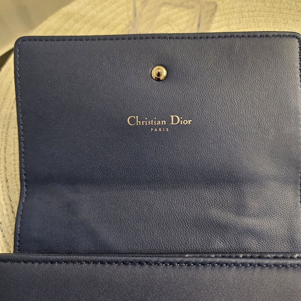 ๐ Christian Dior Diorama Navy Blue Leather Compact Wallet - Picture 6 of 11